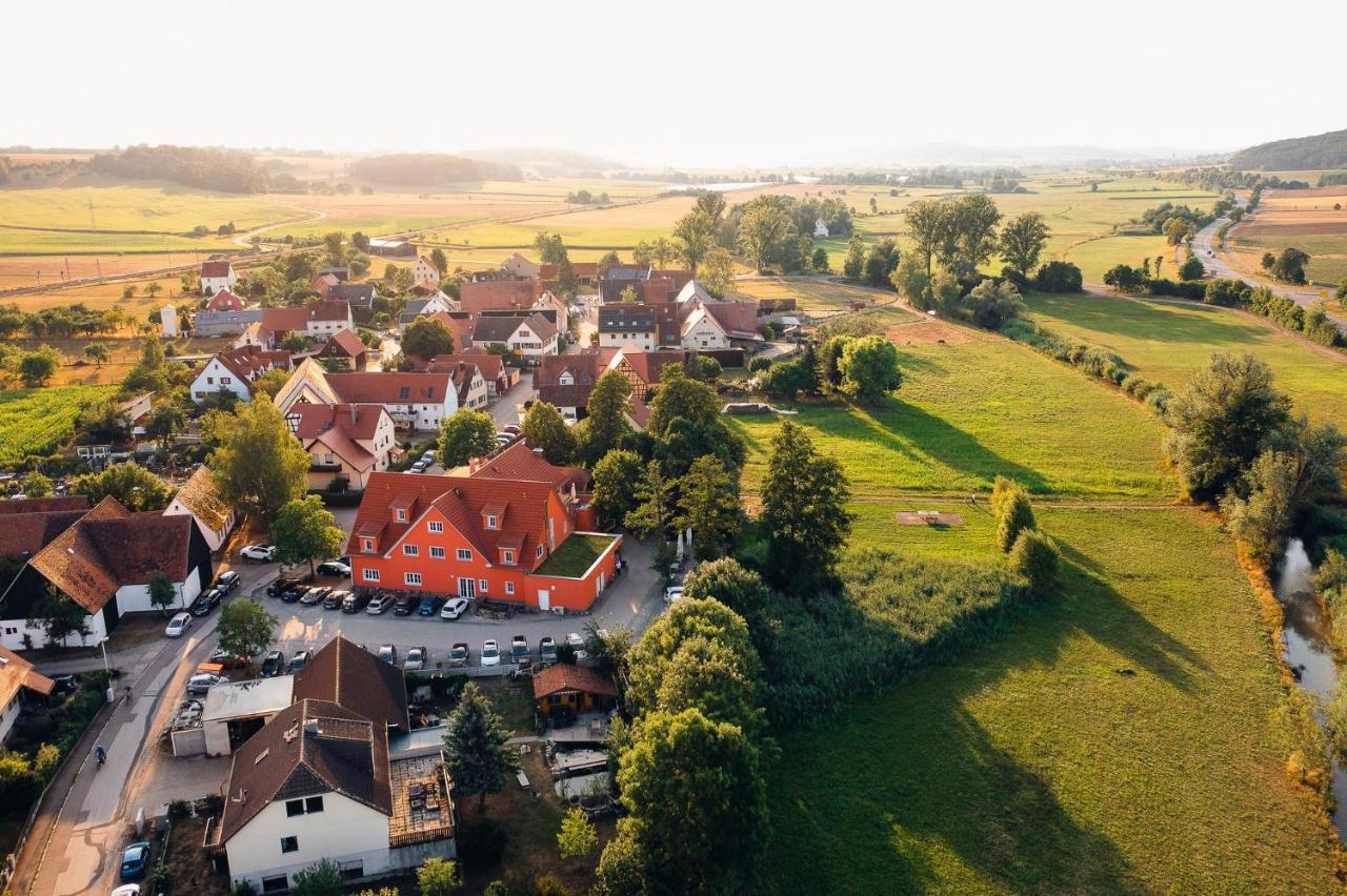 Landgasthof Schwarzes Ross Ansbach Buitenkant foto